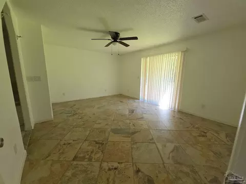 Living - 976 Dolphin Rd, Milton, FL 32583 photo 4 of 5