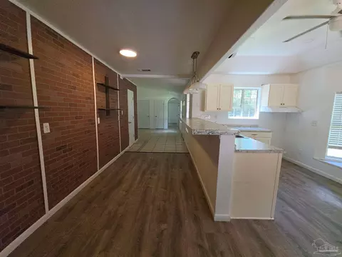 Entry Way - 976 Dolphin Rd, Milton, FL 32583 photo 2 of 2