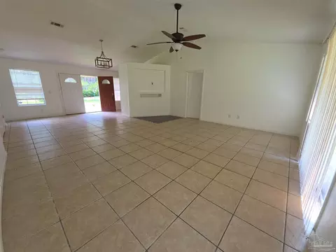Living - 976 Dolphin Rd, Milton, FL 32583 photo 3 of 5