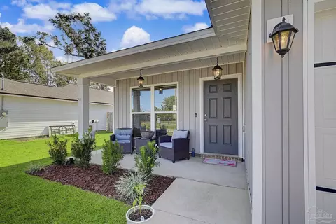 Exterior - 4042 Floridatown Rd, Pace, FL 32571 photo 2 of 6