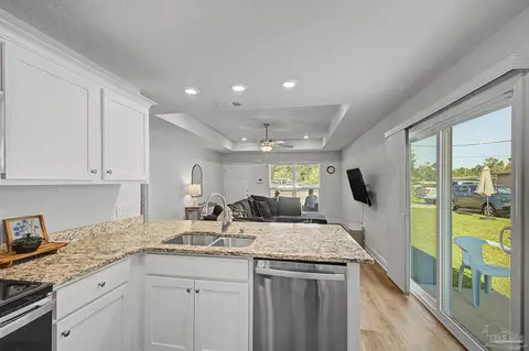 Kitchen - 4042 Floridatown Rd, Pace, FL 32571 photo 5 of 5