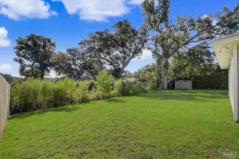 Exterior - 4042 Floridatown Rd, Pace, FL 32571 photo 5 of 6