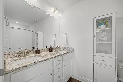 Bath - 4042 Floridatown Rd, Pace, FL 32571 photo 1 of 2