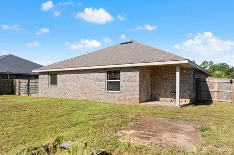 Exterior - 5546 Bellview Ct, Milton, FL 32583 photo 5 of 8