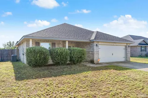 Exterior - 5546 Bellview Ct, Milton, FL 32583 photo 2 of 8