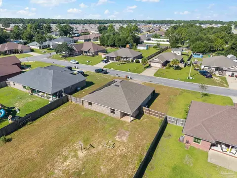 View/Area - 5546 Bellview Ct, Milton, FL 32583 photo 3 of 5