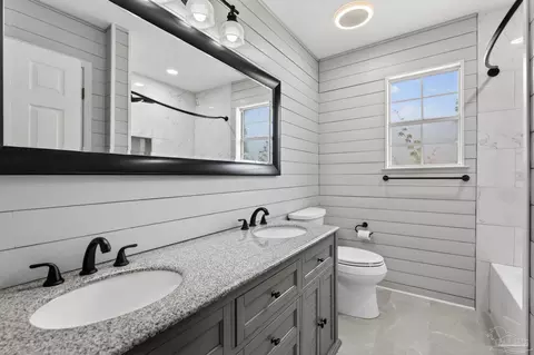 Bath - 5605 Richmond Ct, Pace, FL 32571 photo 2 of 13