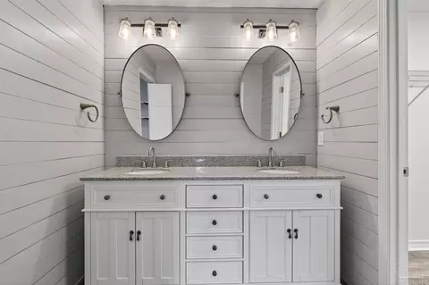 Bath - 5605 Richmond Ct, Pace, FL 32571 photo 13 of 13