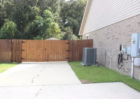 Exterior - 4261 Winners Gait Cir, Pace, FL 32571 photo 6 of 11
