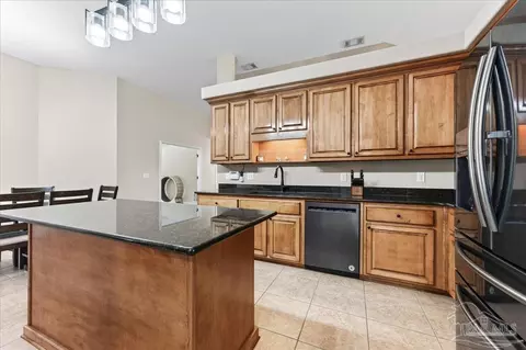 Kitchen - 5468 Covered Bridge Ln, Pace, FL 32571 photo 4 of 7