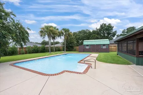 Exterior - 5468 Covered Bridge Ln, Pace, FL 32571 photo 19 of 25