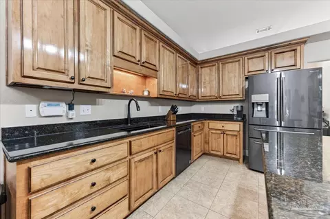 Kitchen - 5468 Covered Bridge Ln, Pace, FL 32571 photo 2 of 7