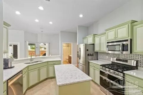 Kitchen - 5202 English Oak Dr, Pace, FL 32571 photo 2 of 3