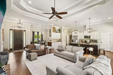 Living - 5110 Chumuckla Hwy, Pace, FL 32571 photo 3 of 3