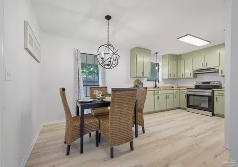 Dining - 5922 Independence Dr, Milton, FL 32570 photo 1 of 6