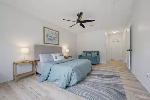 Bedroom - 5922 Independence Dr, Milton, FL 32570 photo 2 of 11