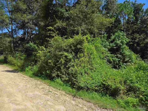 900 Forehand Ln, Cantonment, FL 32533 photo 4