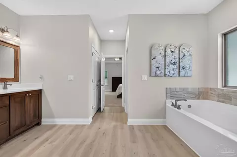 Entry Way - 6506 Cedar Key Dr, Milton, FL 32570 photo 6 of 6