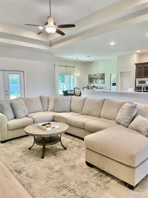 Living - 6506 Cedar Key Dr, Milton, FL 32570 photo 3 of 4