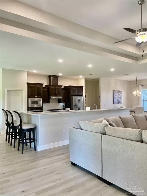Kitchen - 6506 Cedar Key Dr, Milton, FL 32570 photo 8 of 9