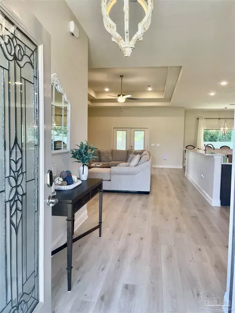 Entry Way - 6506 Cedar Key Dr, Milton, FL 32570 photo 2 of 6