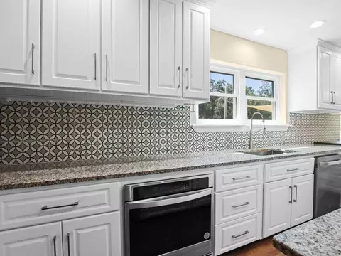 Kitchen - 9561 S Trace Rd, Milton, FL 32583 photo 3 of 4