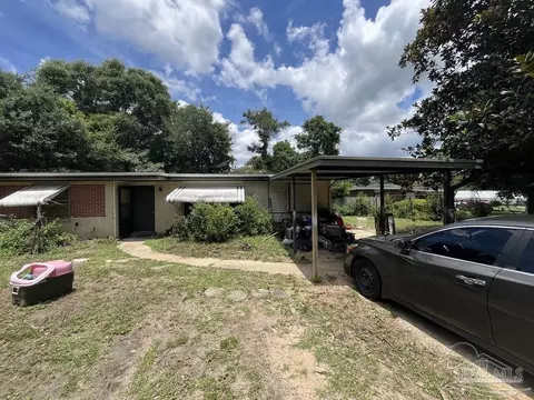 Exterior - 6464 Robin Ave #0, Milton, FL 32570 photo 8 of 11