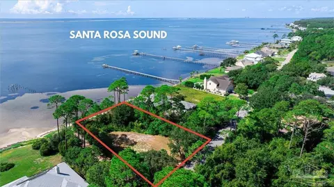 6811 Tidewater Dr, Navarre, FL 32566