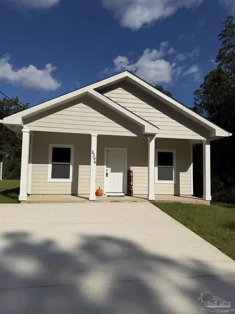 Exterior - 3296 Bonfire Dr, Milton, FL 32583 photo 10 of 11