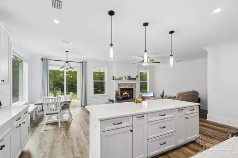 Kitchen - 7245 Buffalo Ridge Rd, Pace, FL 32571 photo 5 of 7