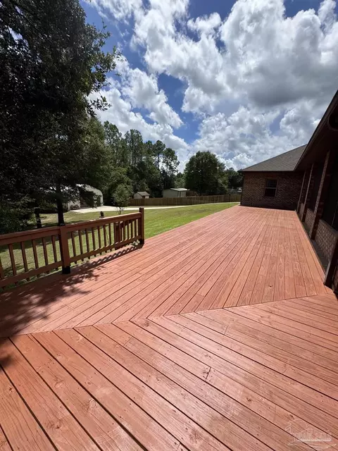 Exterior - 3093 Wallace Lake Rd, Pace, FL 32571 photo 7 of 11
