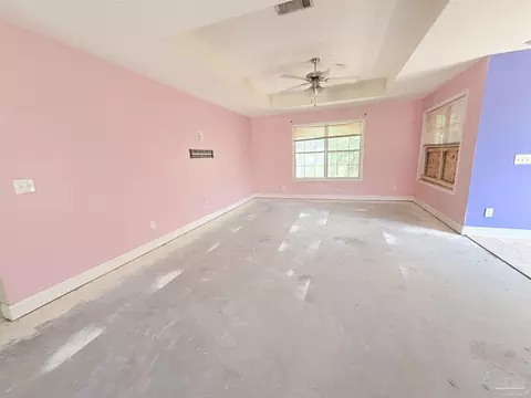 Living - 4042 Jacaranda Trc, Milton, FL 32583 photo 2 of 3