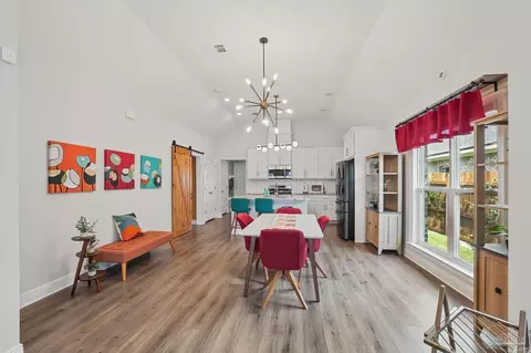 Dining - 8953 Eureka St, Milton, FL 32583 photo 3 of 3