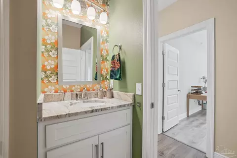 Bath - 8953 Eureka St, Milton, FL 32583 photo 5 of 5