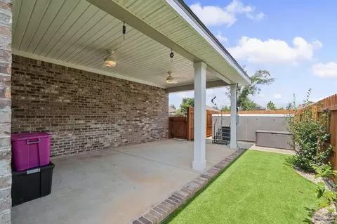 Exterior - 8953 Eureka St, Milton, FL 32583 photo 8 of 12