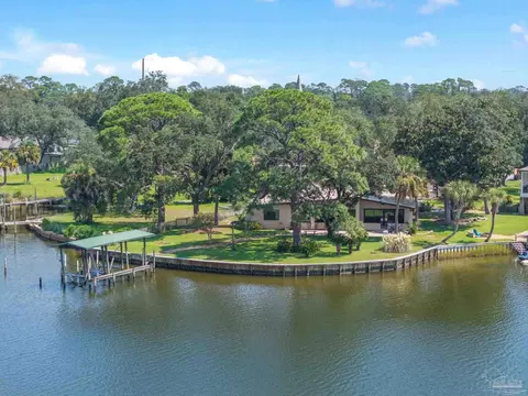 427 Vancouver St, Pensacola, FL 32507