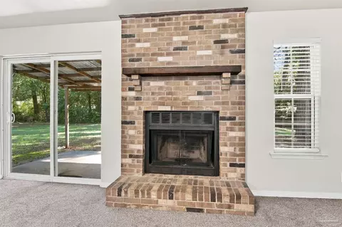 Living - 4184 Marcus Ct, Pace, FL 32571 photo 2 of 5