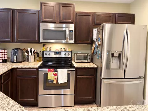 Kitchen - 5491 Peach Dr, Pace, FL 32571 photo 3 of 5