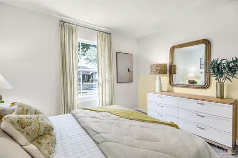 Bedroom - 4040 Edgefield St, Milton, FL 32583 photo 7 of 14
