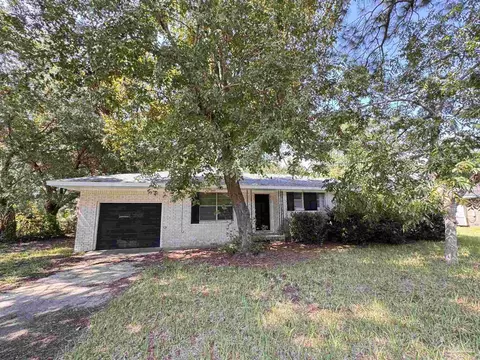 2421 Planetarium Ave, Pensacola, FL 32507