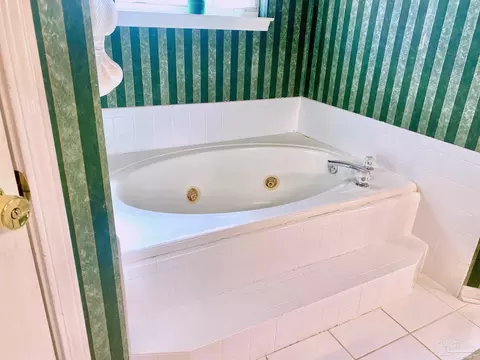 Bath - 5615 Whispering Woods Dr, Pace, FL 32571 photo 4 of 6