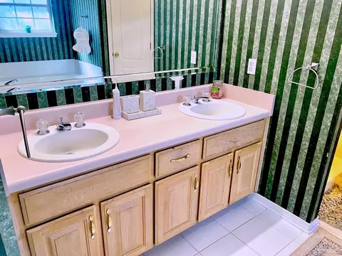 Bath - 5615 Whispering Woods Dr, Pace, FL 32571 photo 2 of 6