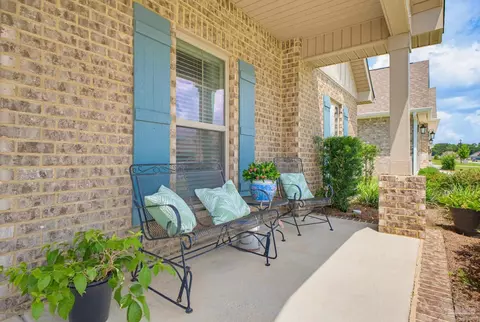 Exterior - 5909 Cherry Hill Cir, Pace, FL 32571 photo 6 of 14