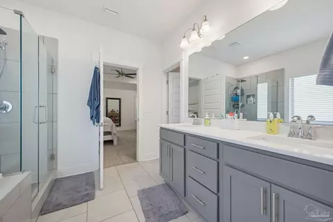 Bath - 5909 Cherry Hill Cir, Pace, FL 32571 photo 3 of 4