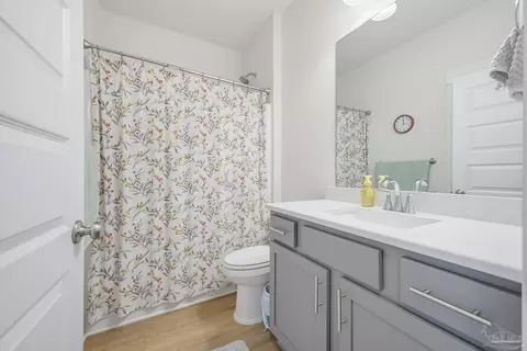 Bath - 5909 Cherry Hill Cir, Pace, FL 32571 photo 4 of 4