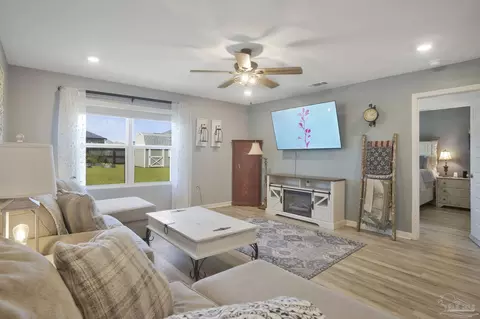 Living - 8664 Tarsus Dr, Milton, FL 32583 photo 1 of 1
