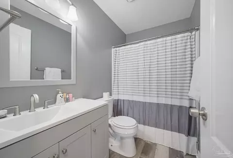 Bath - 3932 Harbors Port St, Pace, FL 32571 photo 6 of 6