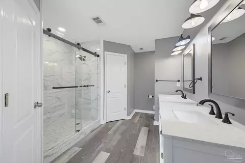 Bath - 3932 Harbors Port St, Pace, FL 32571 photo 1 of 6