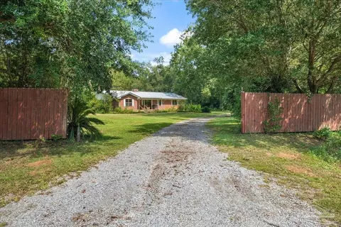 Exterior - 2780 Mcduffie Ln, Jay, FL 32565 photo 2 of 7