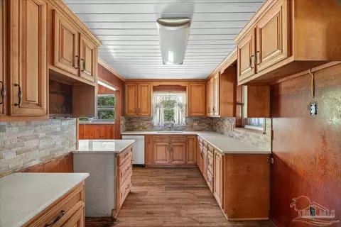 Kitchen - 2780 Mcduffie Ln, Jay, FL 32565 photo 1 of 4